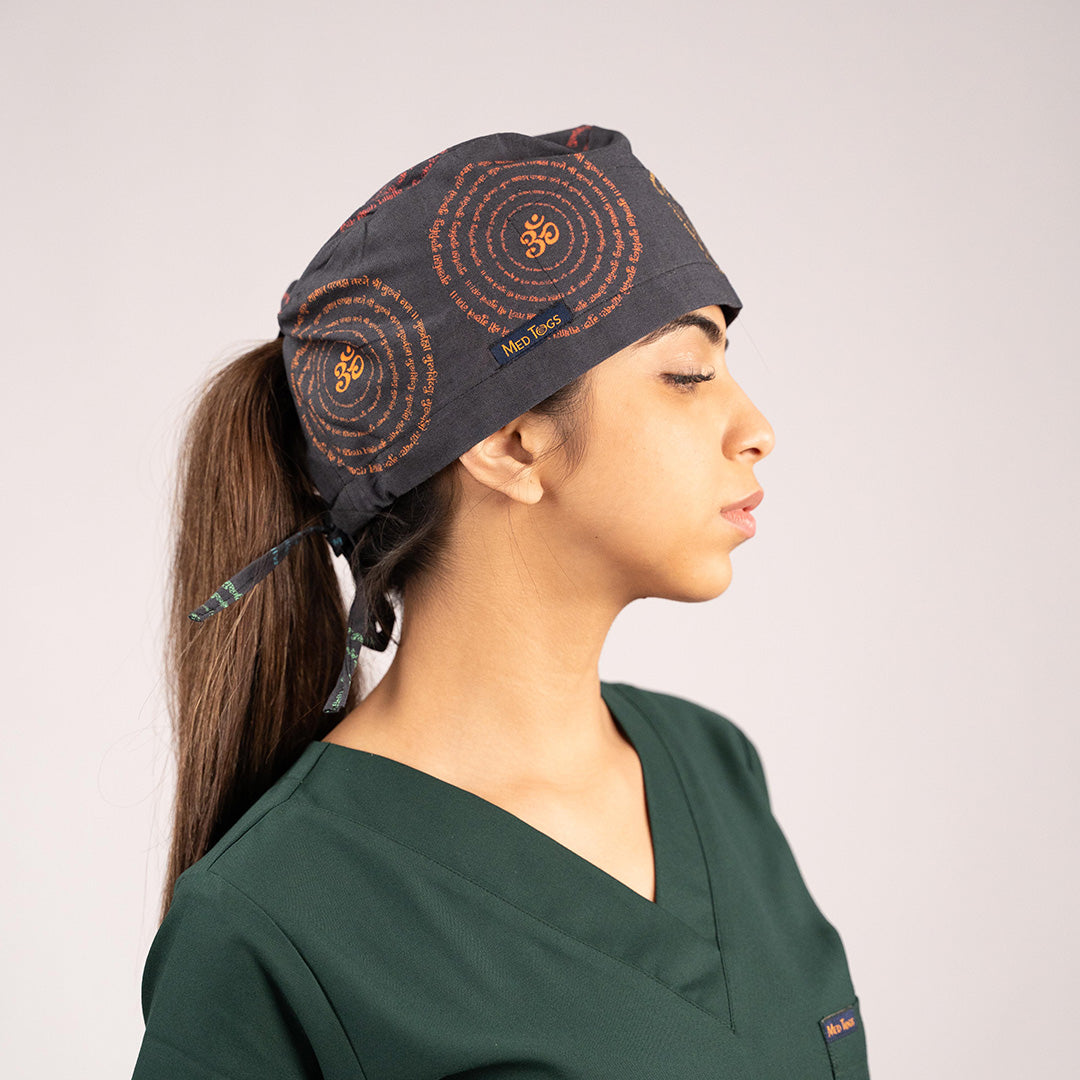 Surgical Green Everyday Scrubs – Women V-Neck
