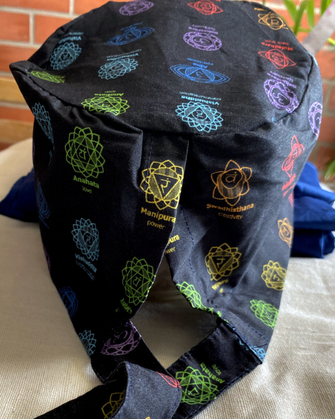 7 Chakras: Unisex Scrub Cap