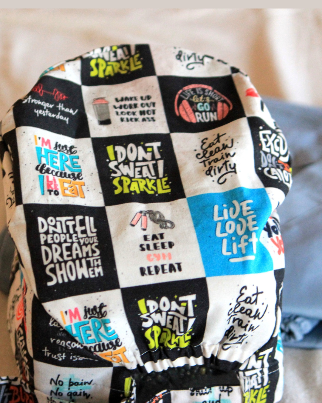 Sweat it out: Unisex no-elastic Scrub cap
